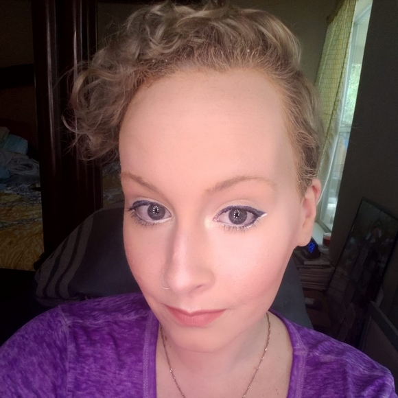 Meet your Posher, Jaime - Picture 1 of 1